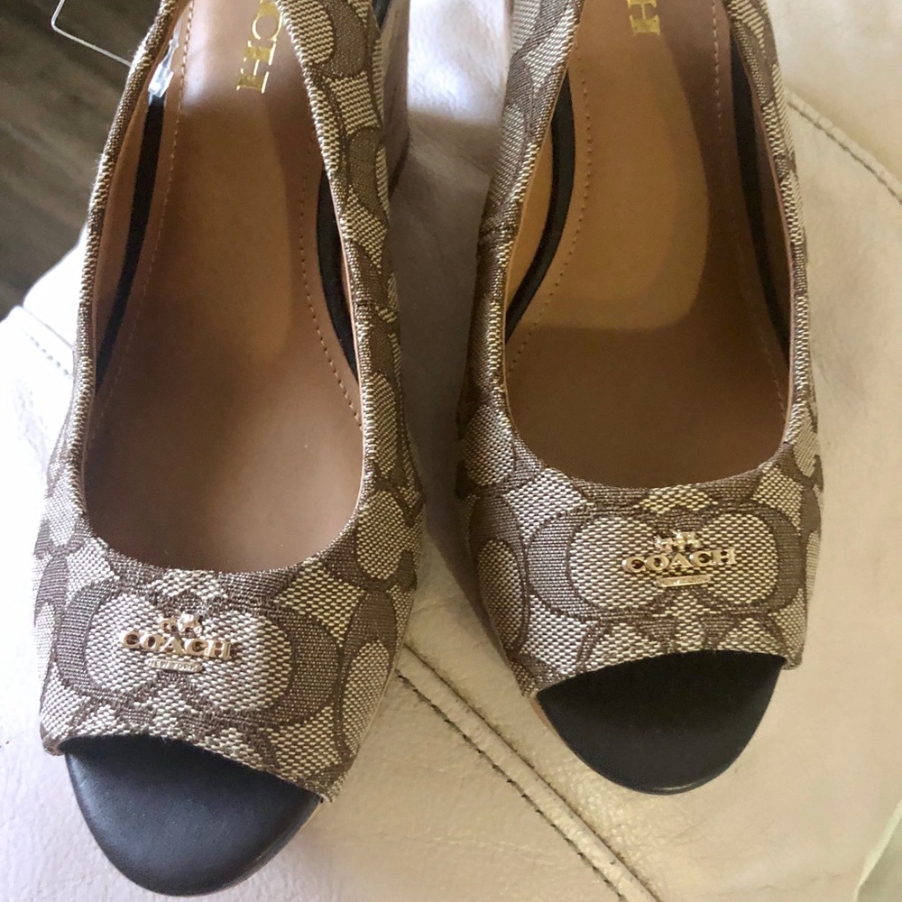 Coach wedges
